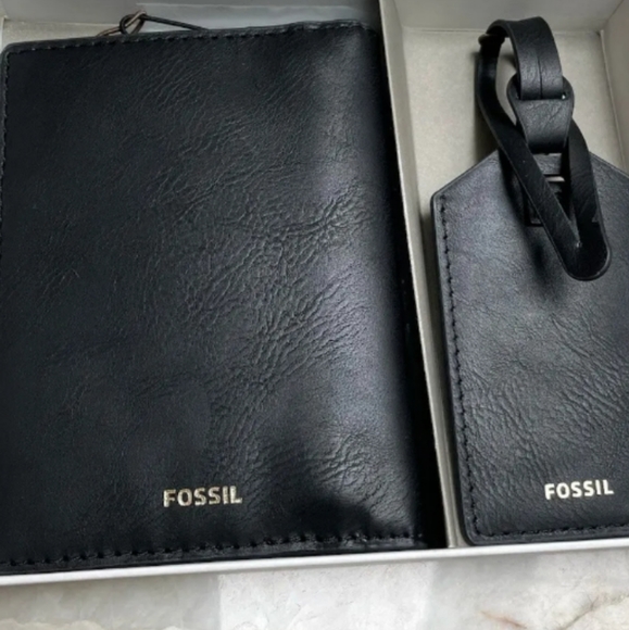 Fossil Accessories Fossil Passport Case And Luggage Tag Wallet Gift